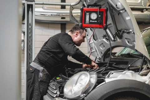 PBF HiRes CarCenterRotterdam 53